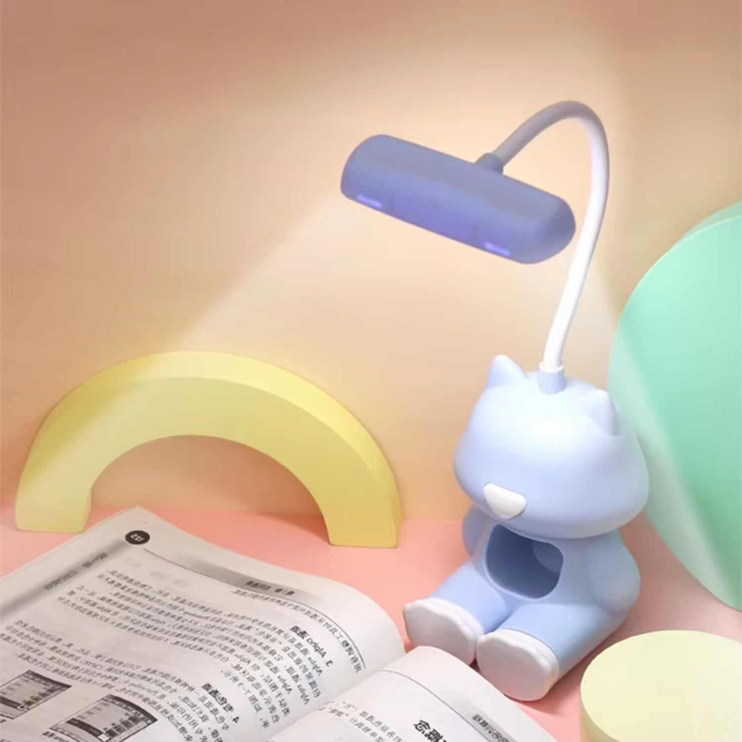 Creative Cat Desk Lamp with Phone Holder & Adjustable Colors